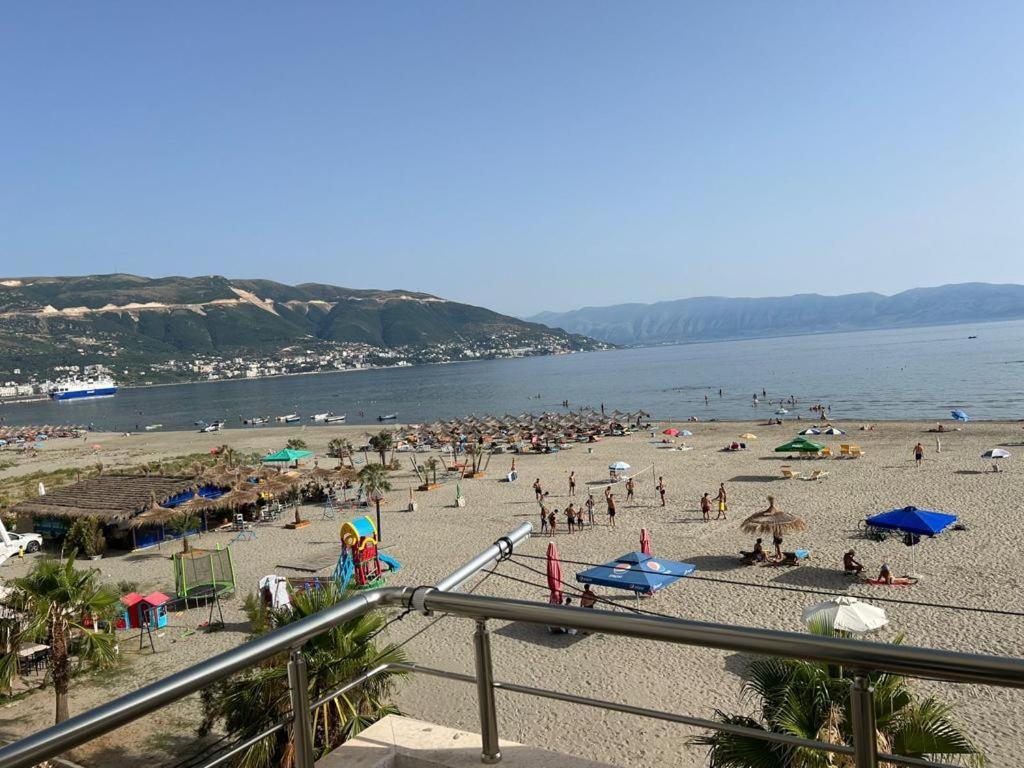 Soleil Apartment With Sunbed & Umbrella Vlore Ngoại thất bức ảnh