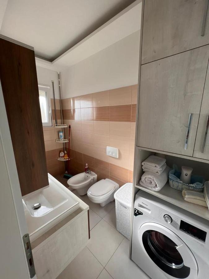 Soleil Apartment With Sunbed & Umbrella Vlore Ngoại thất bức ảnh