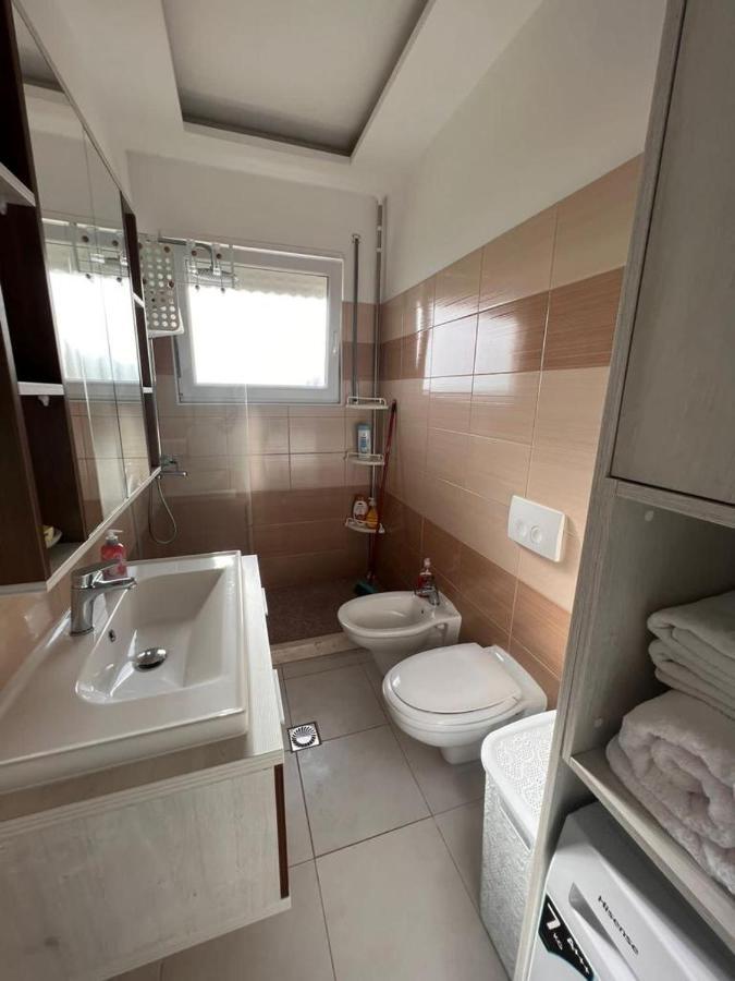 Soleil Apartment With Sunbed & Umbrella Vlore Ngoại thất bức ảnh